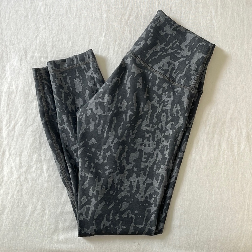Size 4 crop lululemon leggings